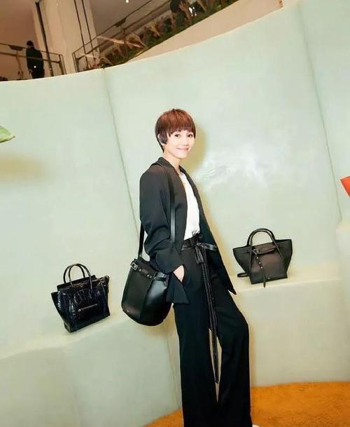 叶皇玛丽娜身高,叶皇扮演者玛丽娜眼睛