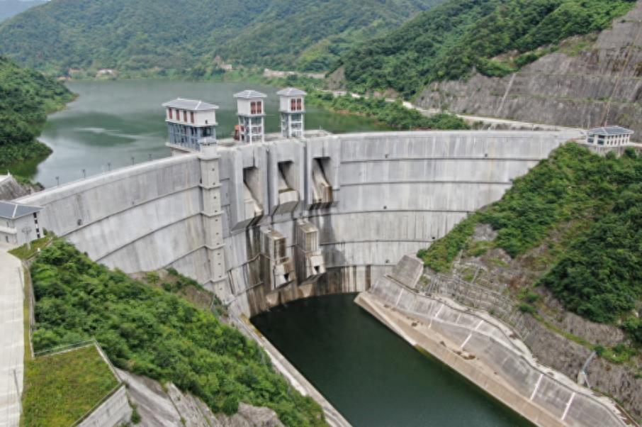 凿穿秦岭风水影响,凿秦岭引长江水入黄河