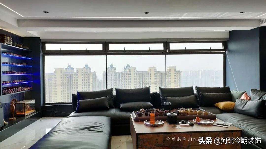 现代轻奢无主灯设计实景小户型,现代风格无主灯设计大宅