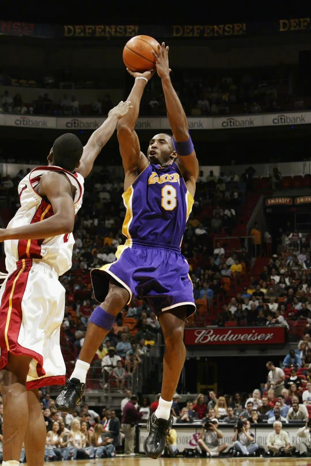 科比在湖人做出了那些贡献？实力有被高估吗？