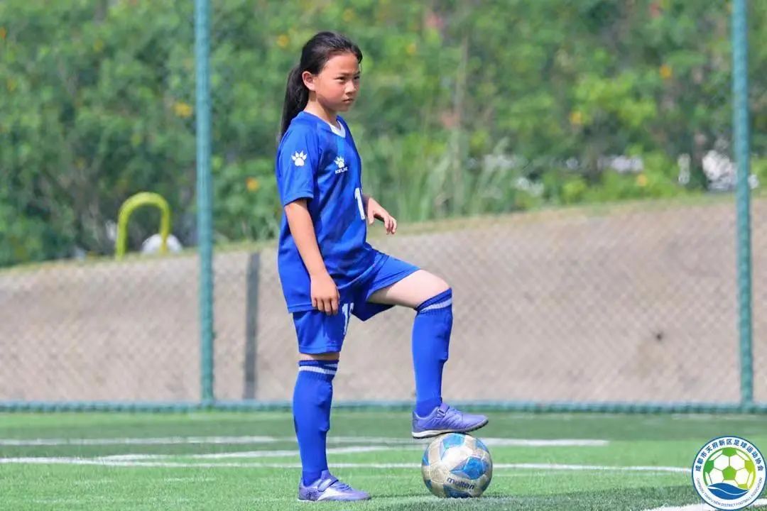 东湖路小学校园足球总决赛,喜报校园足球冠军