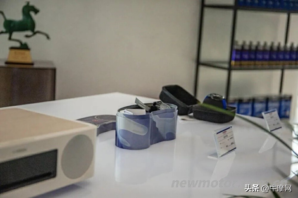 雅马哈yzfr1落地多少钱,雅马哈yzf-r1美版官方报价