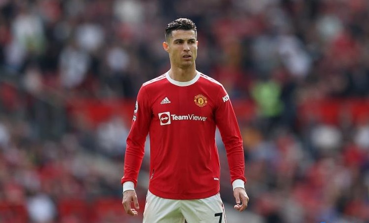 梅西巴萨皇马年薪,c罗梅西巴萨薪酬