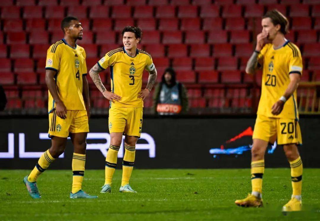 卢卡库被踢纹丝不动,伊布轰贴地斩顶牛卢卡库