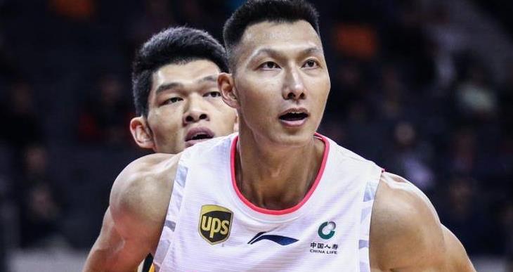 易建联用六年时间坚守广东队,易建联球衣退役仪式要价