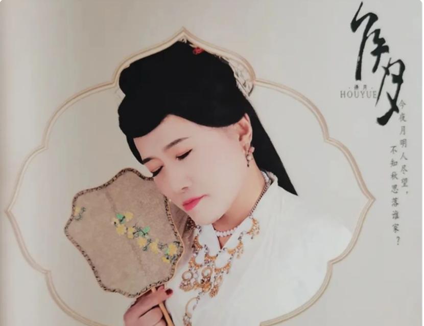 “异装癖”大喜哥：捡垃圾20年，只为还清18万欠款，爆火后怎样了