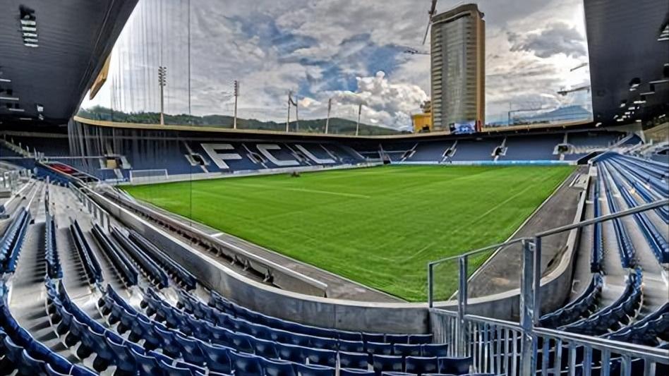 欧洲五大联赛专业足球场,欧洲杯十大球场巡礼