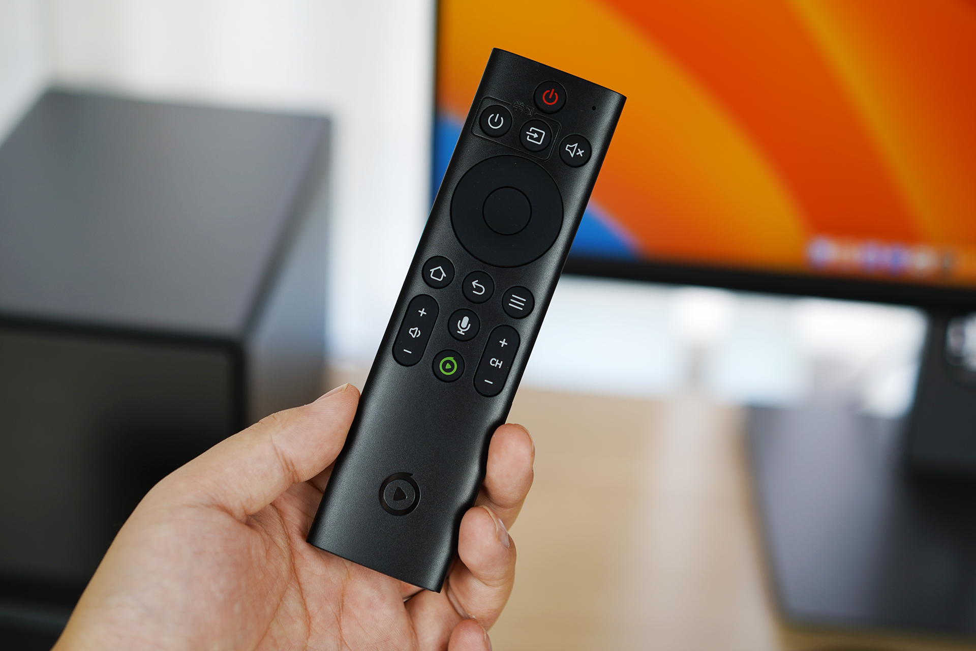 大影院、小盒子,影院级观影体验,爱奇艺8K电视盒子电视果6体验