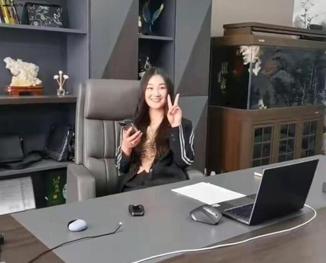 陈亚男妈妈九味痔疮胶囊广告假的,陈亚男母亲代言广告视频