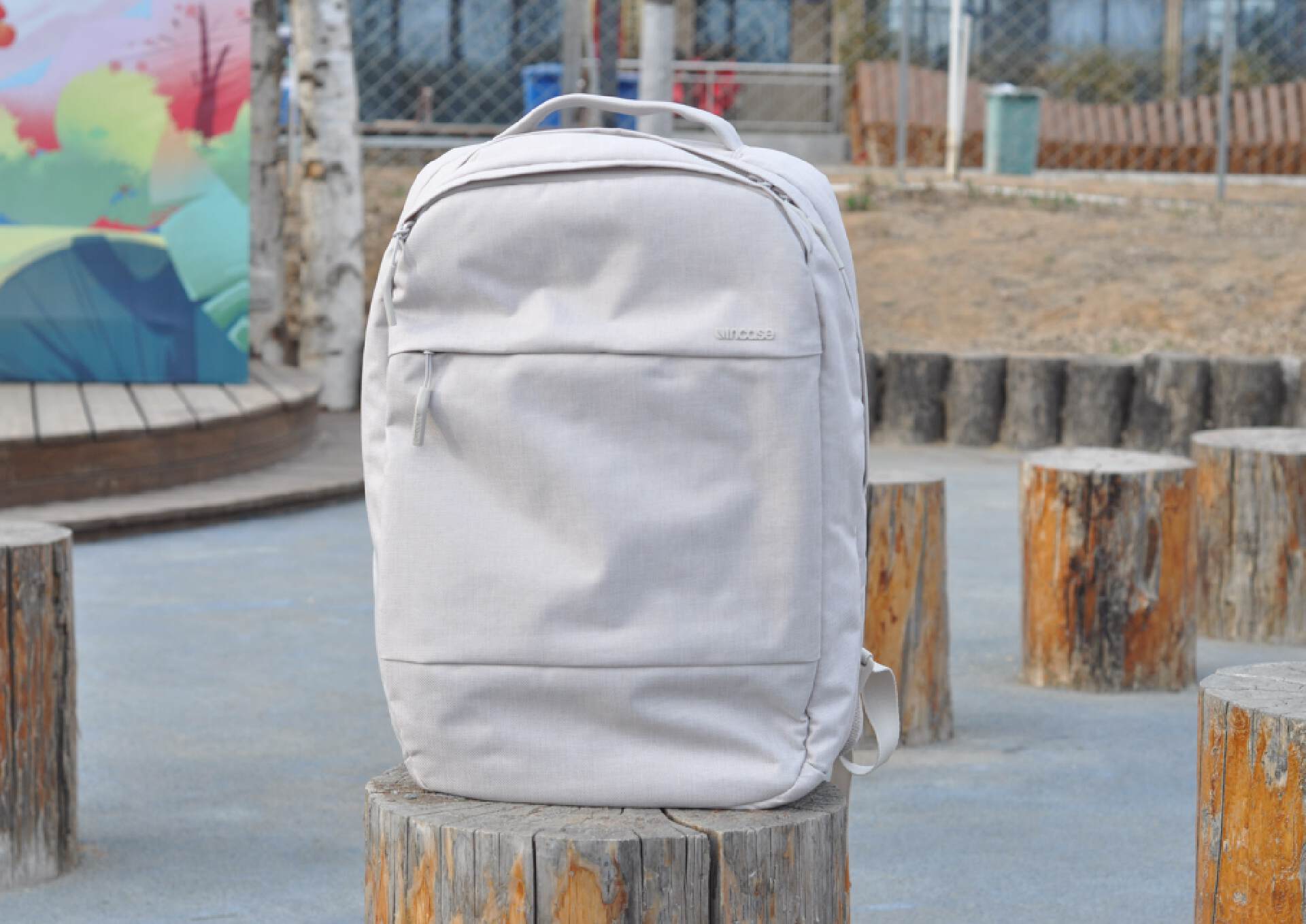 incasecitycompact双肩包,incase背包