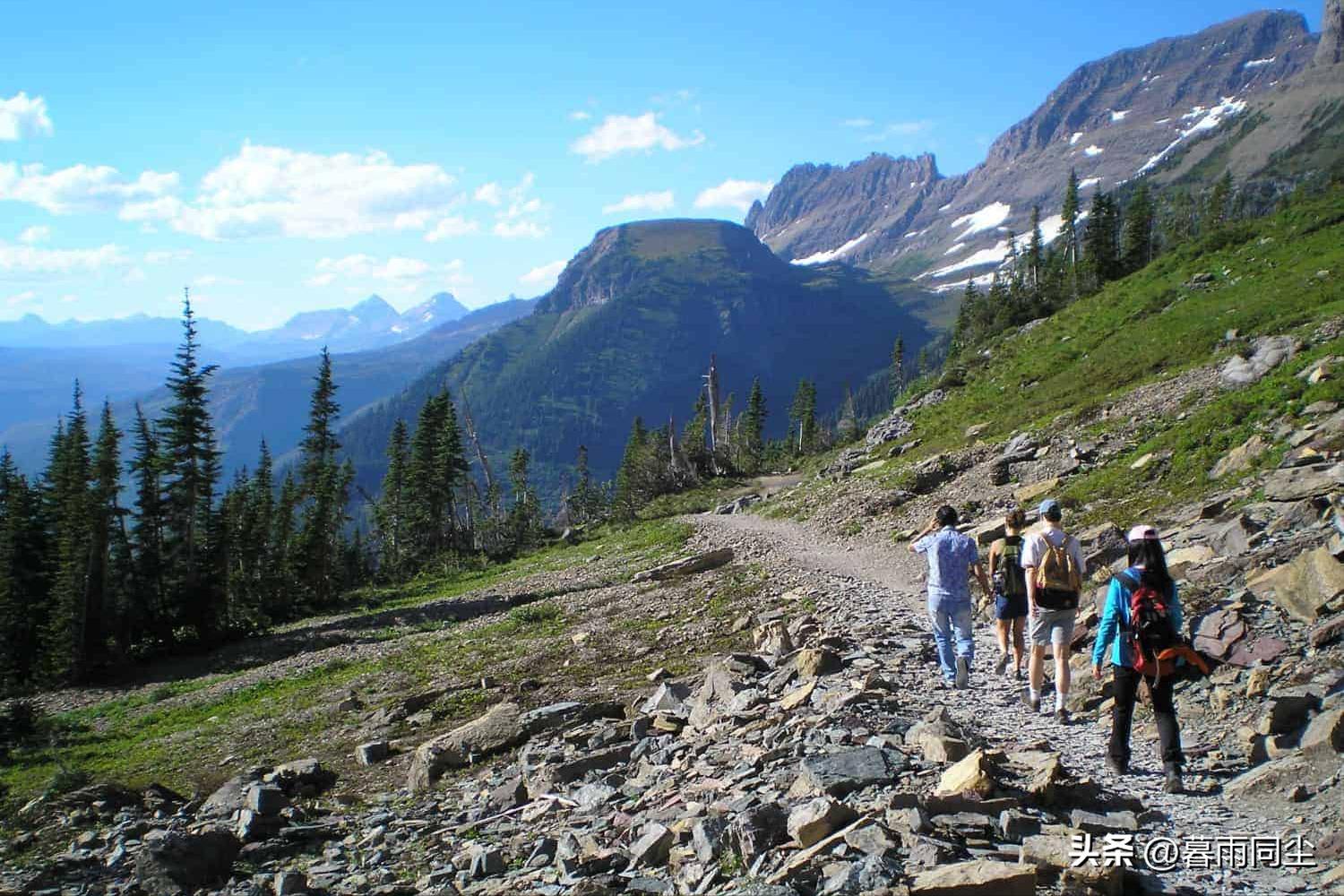 登山徒步正确的行走姿态,徒步登山技巧视频教程
