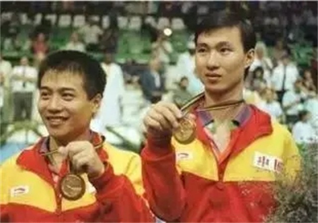 前乒乓球教练刘国梁现在干啥了,国乒教练刘国梁回归天团回忆往事