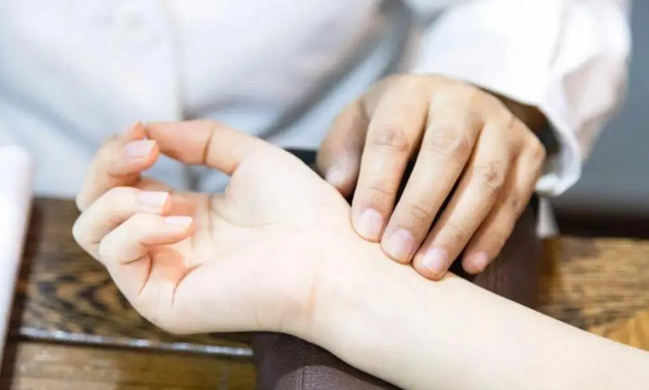 多囊促排卵卵泡成熟可以自己破吗,专治多囊