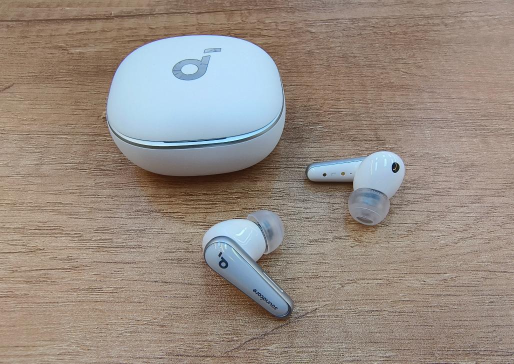 高端蓝牙耳机推荐性价比高排行榜,入门级真无线蓝牙耳机品牌推荐