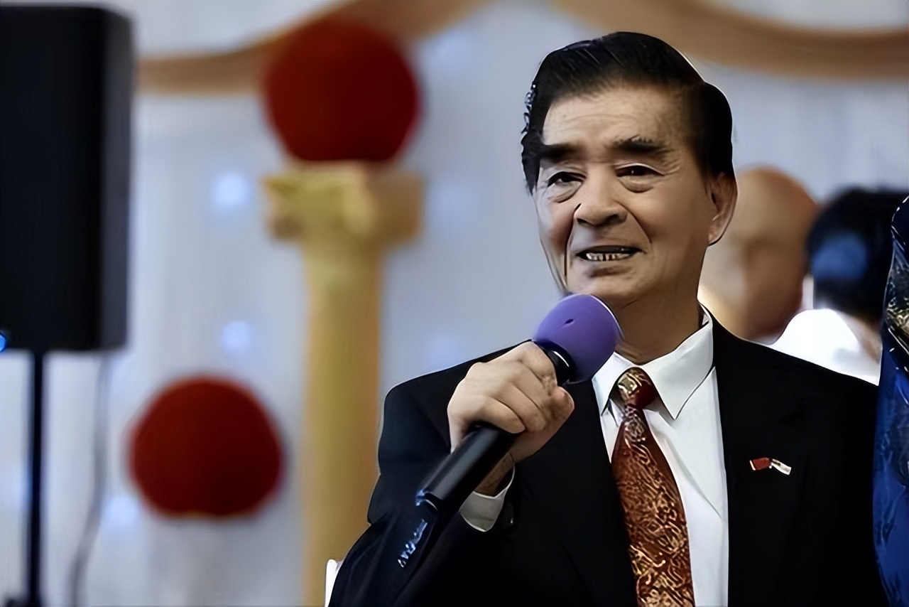 78岁的“爱国华侨”竟是间谍，他蛰伏暗处，比毒教材还毒