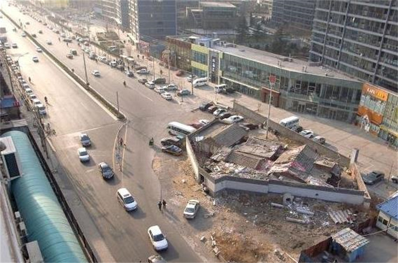 北京第一钉子户,北京最牛钉子户给100亿都不拆