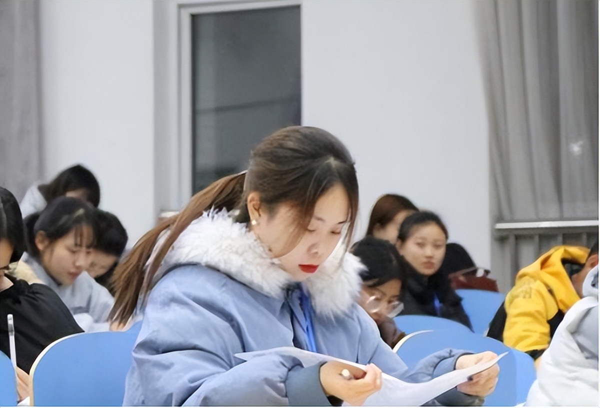 一般大学生找工作建议考的证书,在大学里考什么证书容易应聘工作