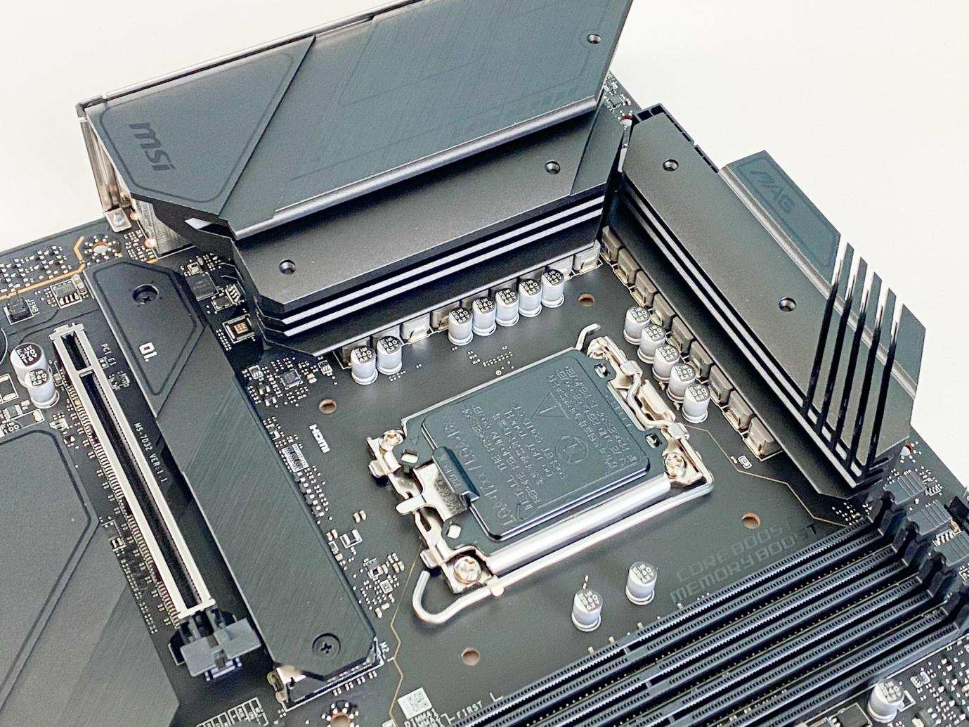 英特尔12代处理器比11代强吗,英特尔12代值得入手吗