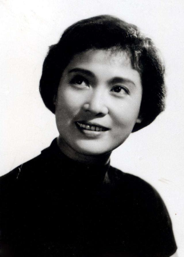 5月只过去9天,曝出9个瓜,离世、恋情、复合、破产,个个是大瓜