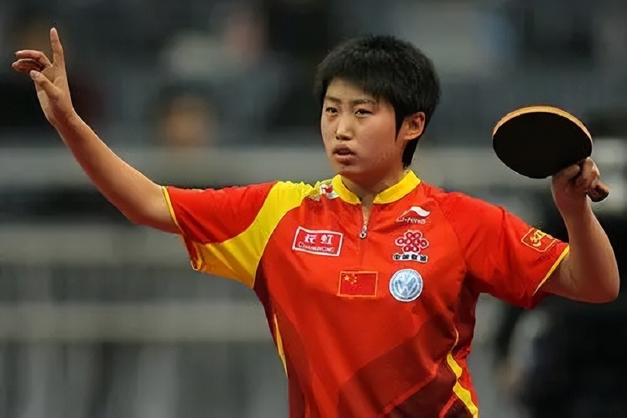 女乒教练施之皓，开除世界冠军郭跃引争议，娶小22岁弟子重回上海