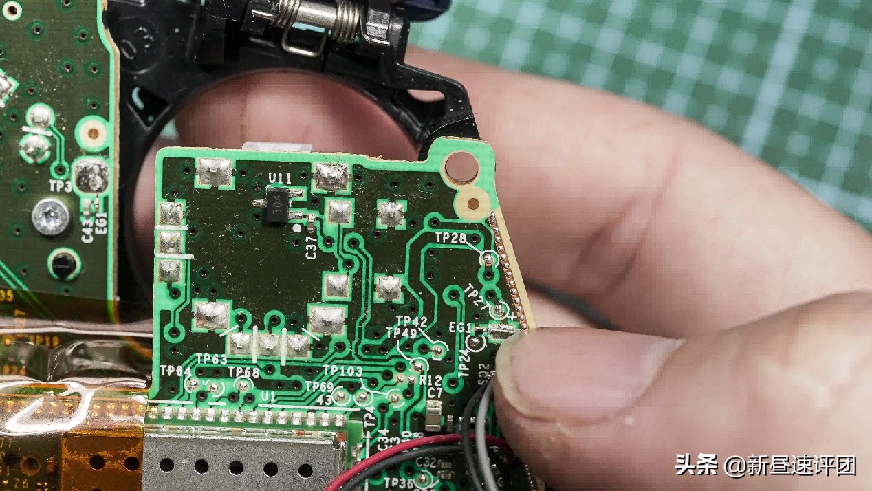 拆解xboxone手柄震动马达,拆解xboxone