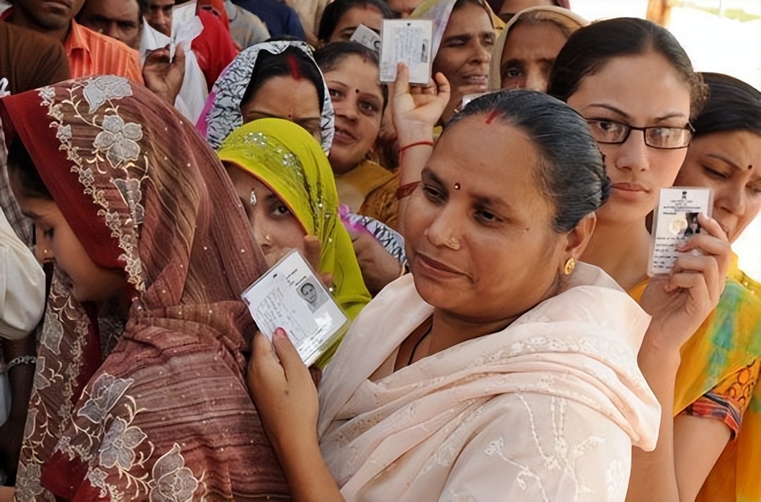 印度*队军**实力和中国差距多大？美专家评价印度：再胡闹等于自杀