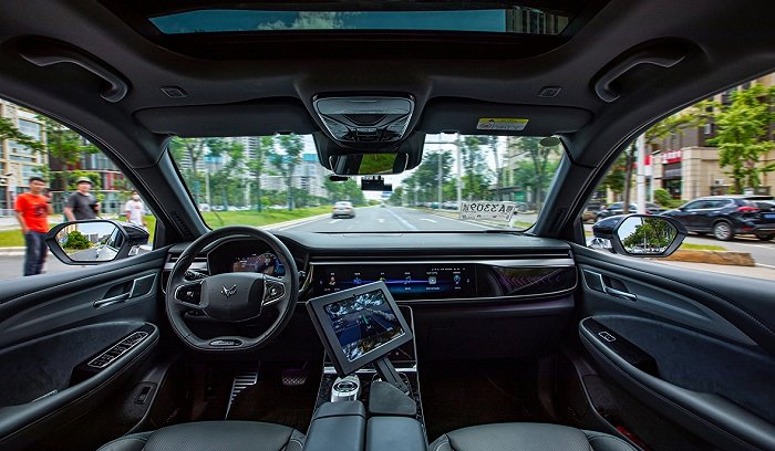 重庆无人驾驶出租车最高时速,重庆夜间乘坐无人驾驶出租车