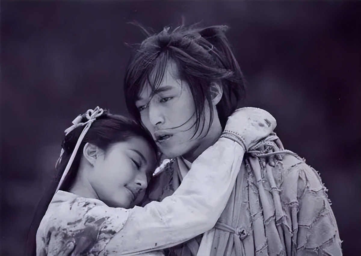 消失六年的他回来了,消失五年的他