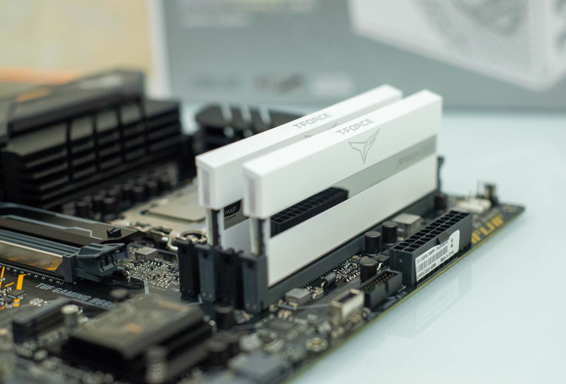 华硕ap201冰立方240水冷,华硕冰立方ap201支持多大的机箱