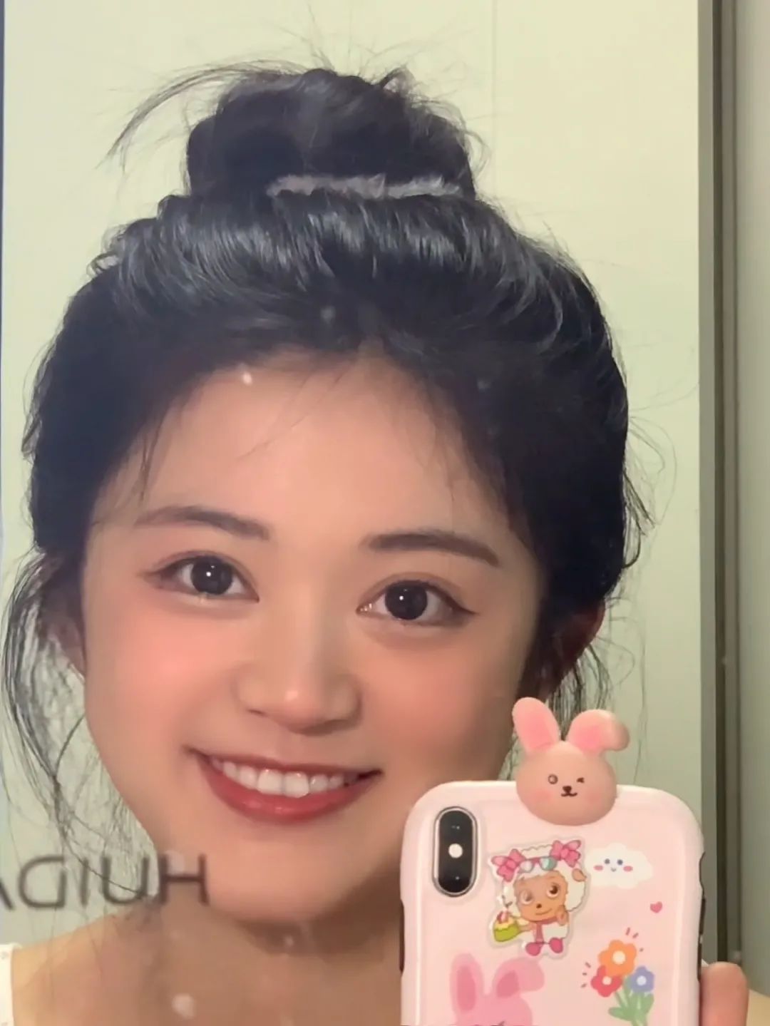 圆脸怎么扎显脸小,圆脸扎发显脸小