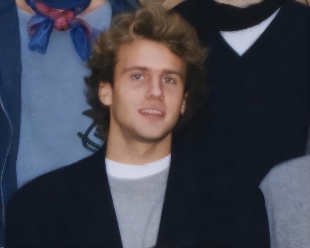 马克龙和巴西总统互怼,马克龙回法国最新言论