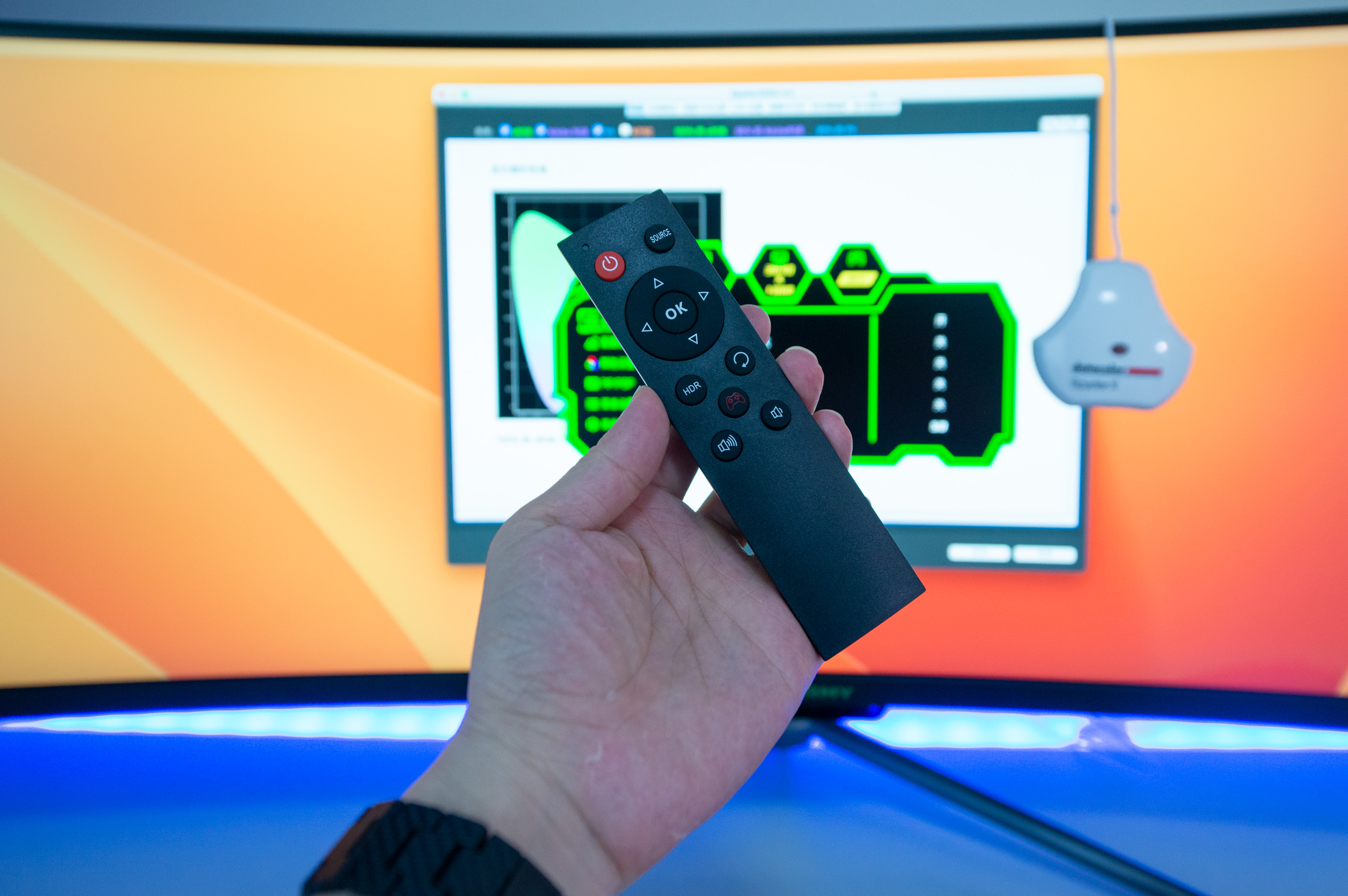 一个月体验49英寸这个尺寸显示器，才是桌面的“王者”