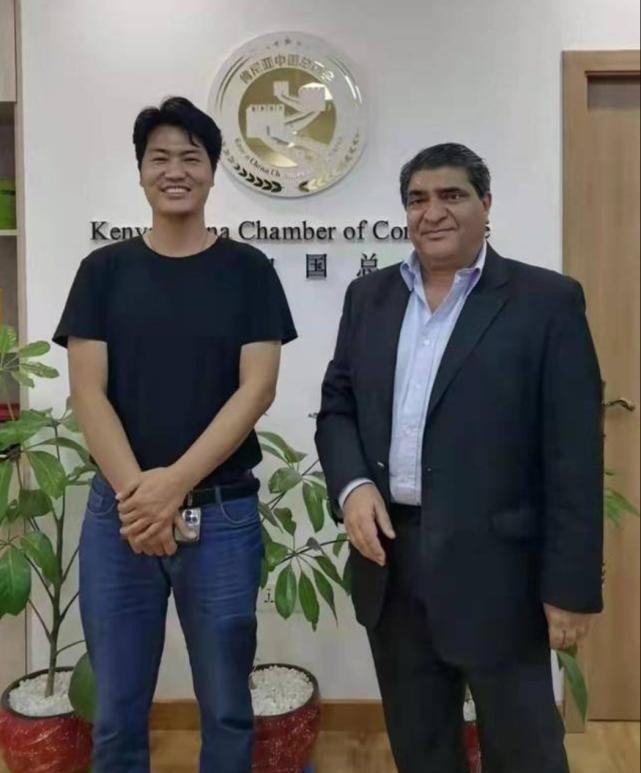 中国小伙在非工作5年，被很多非洲女孩倒追，没见面就打电话示爱