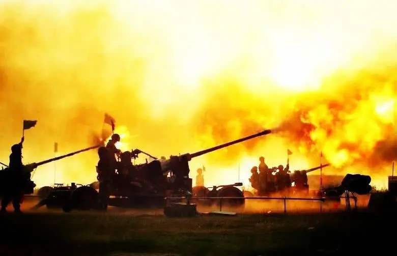 乌克兰债务突破千亿大关，泽连斯基和美签协议，要*国卖**家资产抵债