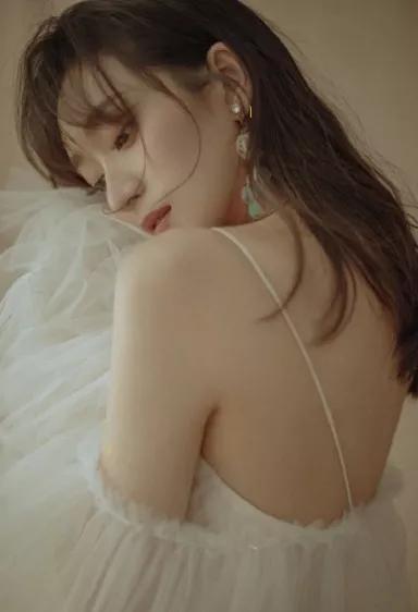 男篮三大中锋的爱情：姚明娶初恋，王治郅二婚，巴特尔娶二婚妻子