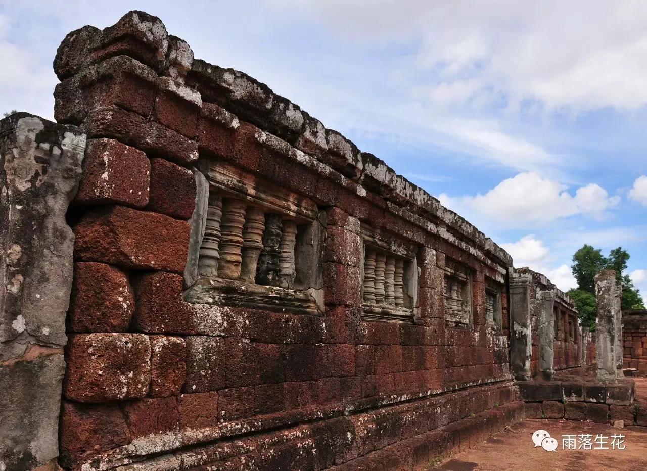 在吴哥窟得急性肠胃炎，善良的华人车夫半夜来送药