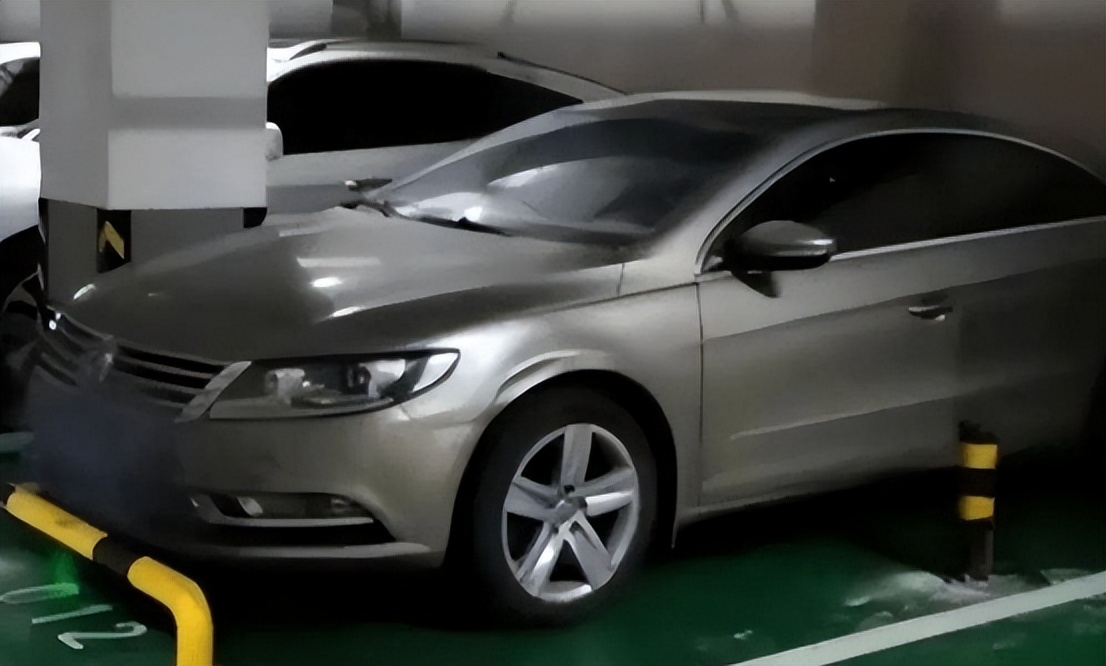 长沙唐女士被曝再次霸占别人车位,长沙唐女士霸占车位事件