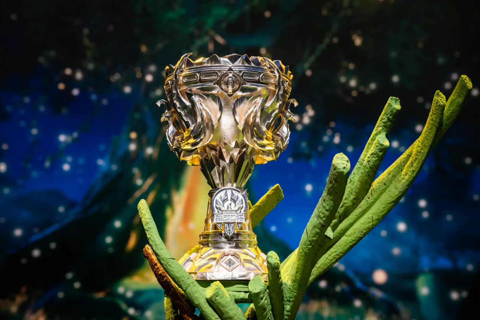 kpl转会费1500万自己可以拿到吗,kpl转会1500w选手能拿多少