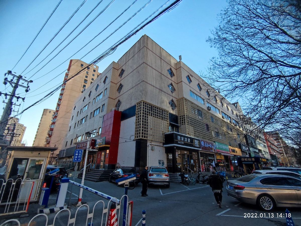 新东方退租后天客隆商务大厦改成共享办公有利可图吗？