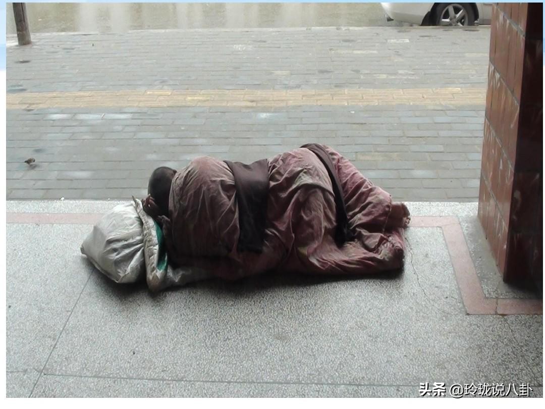 杨孟衡失去双臂的全过程,无臂学霸杨孟衡的故事