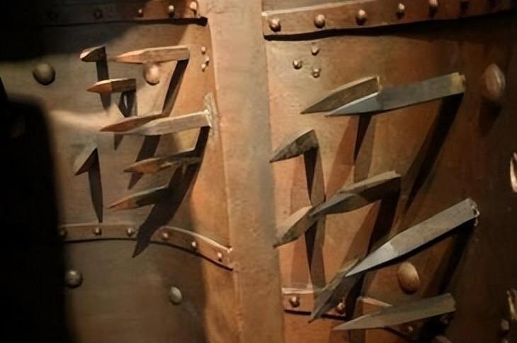 古代欧洲残忍刑罚,欧洲各国残忍酷刑