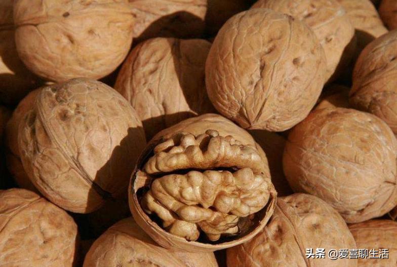 三伏将至，如果条件允许，要常吃5种食物，温阳又防暑平安过三伏