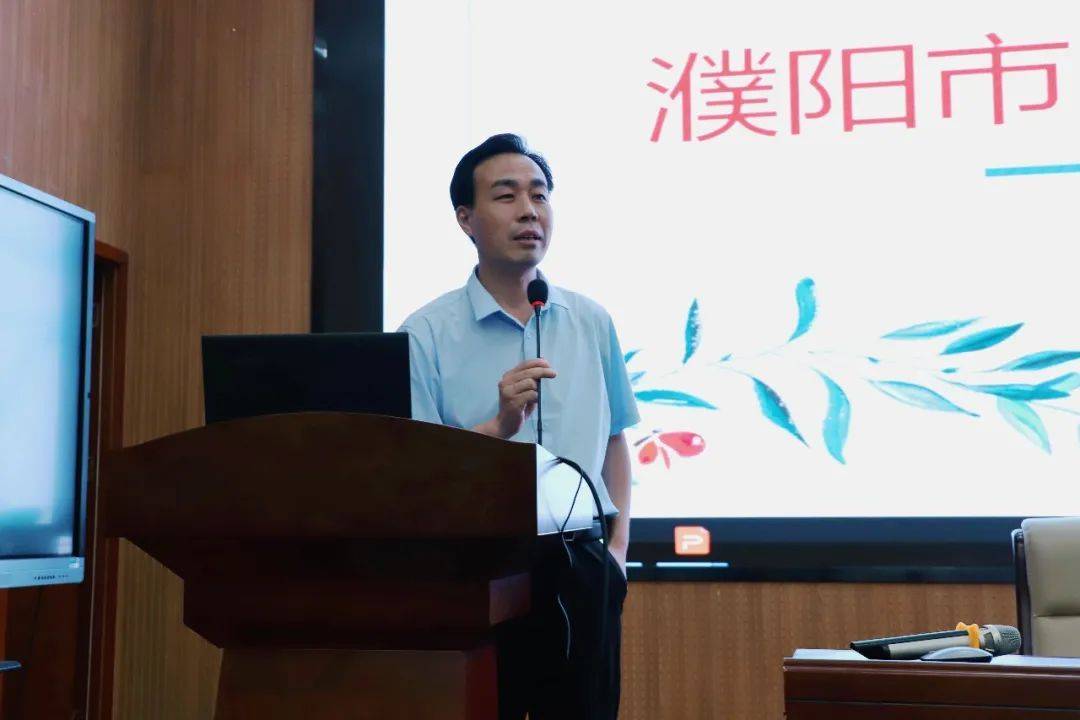 凝聚班级力量的班主任交流会,凝心聚力共同成长班主任会议