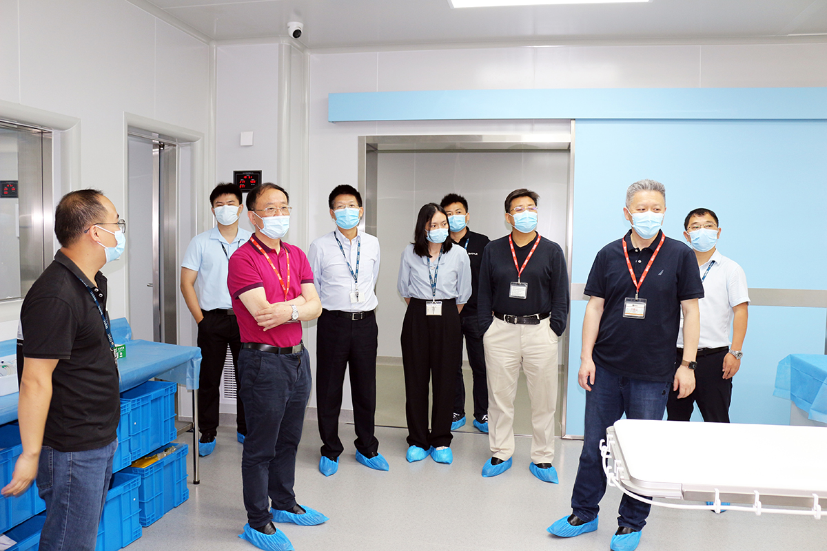 武汉大学人民医院副院长万军一行赴STC东莞标检调研