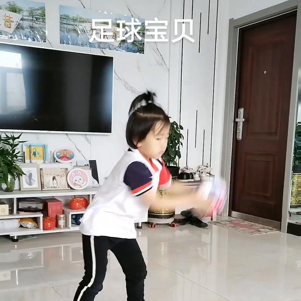 幼儿园球操表演,幼儿园球操结束队形