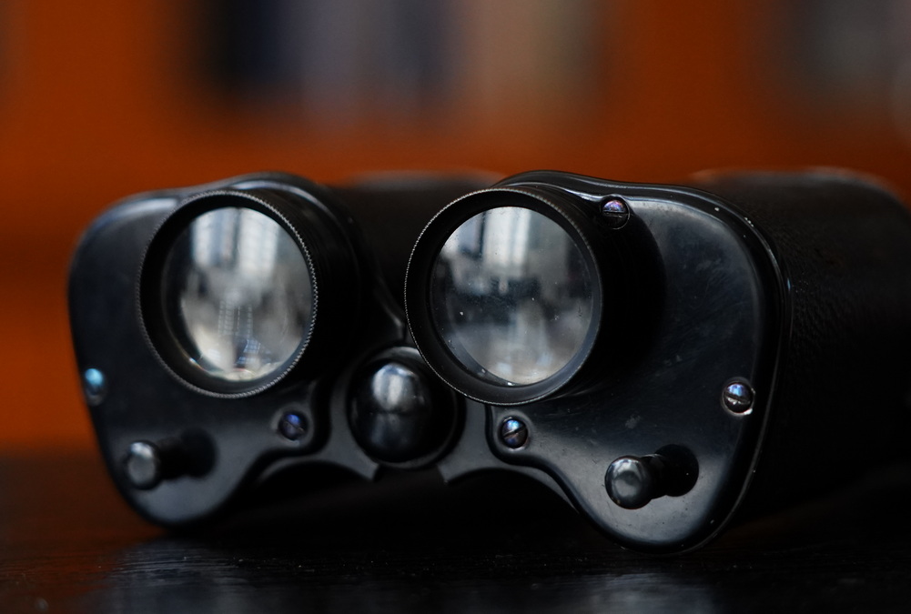 收藏经典望远镜 (古典棱镜望远镜)