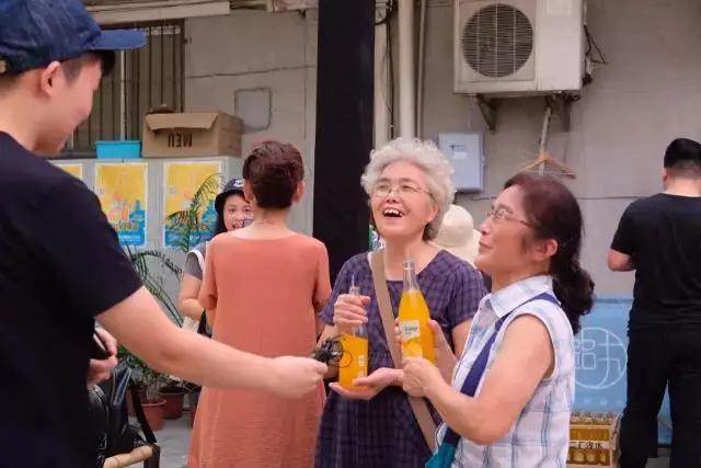 好物之国货志丨用一瓶汉口二厂汽水,“复活”老武汉的味道