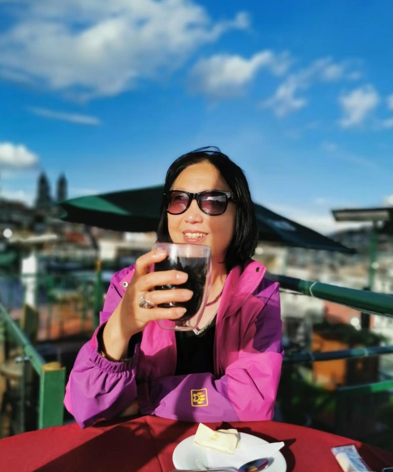 我,北京人,大学生,90年代出国,在南美洲创业,经常遇到抢劫