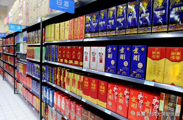 匠心酿造老百姓喝得起的纯粮好酒,纯粮自家酿造希望大家都能喝到