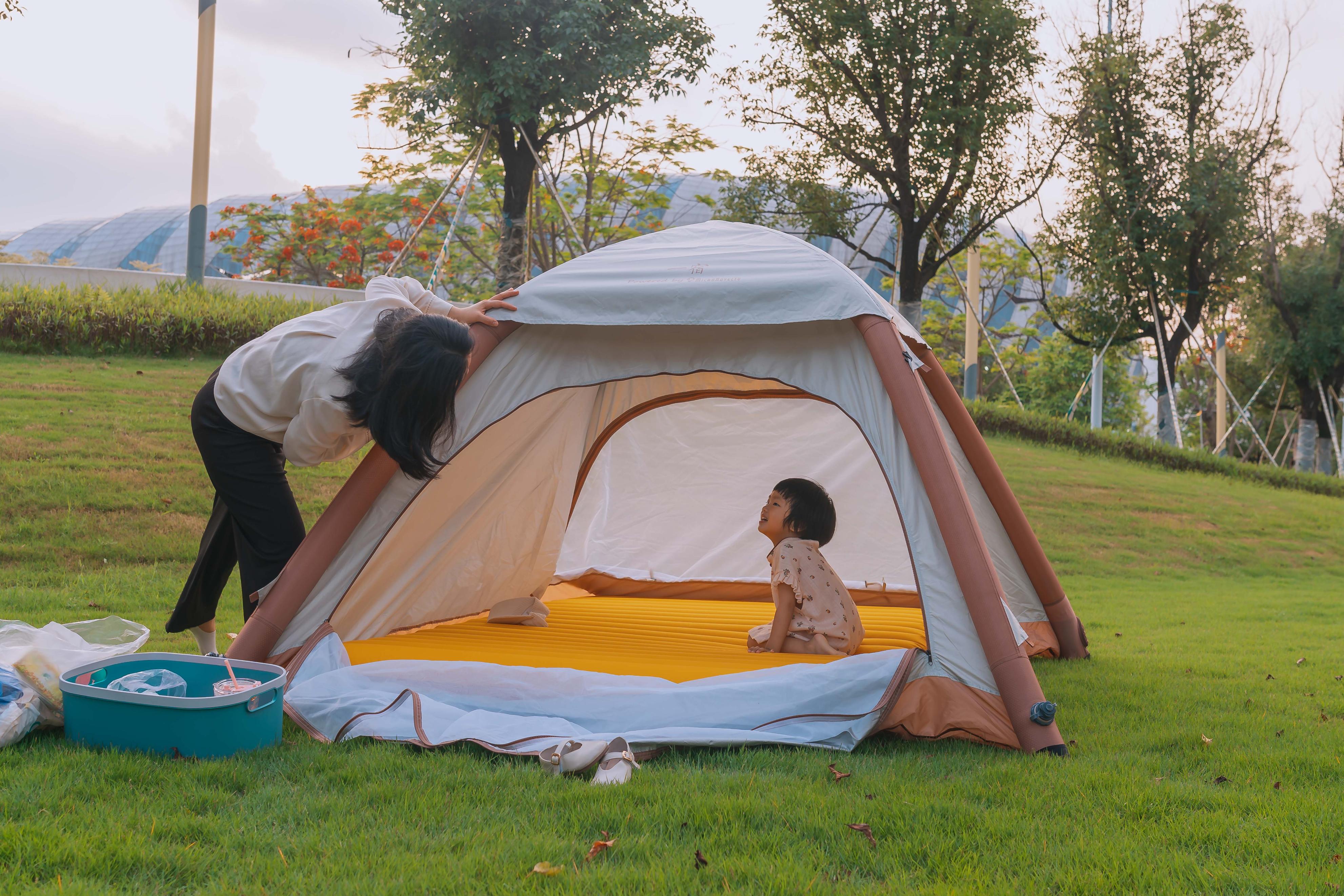 露营简易床垫,快速搭建的露营帐篷